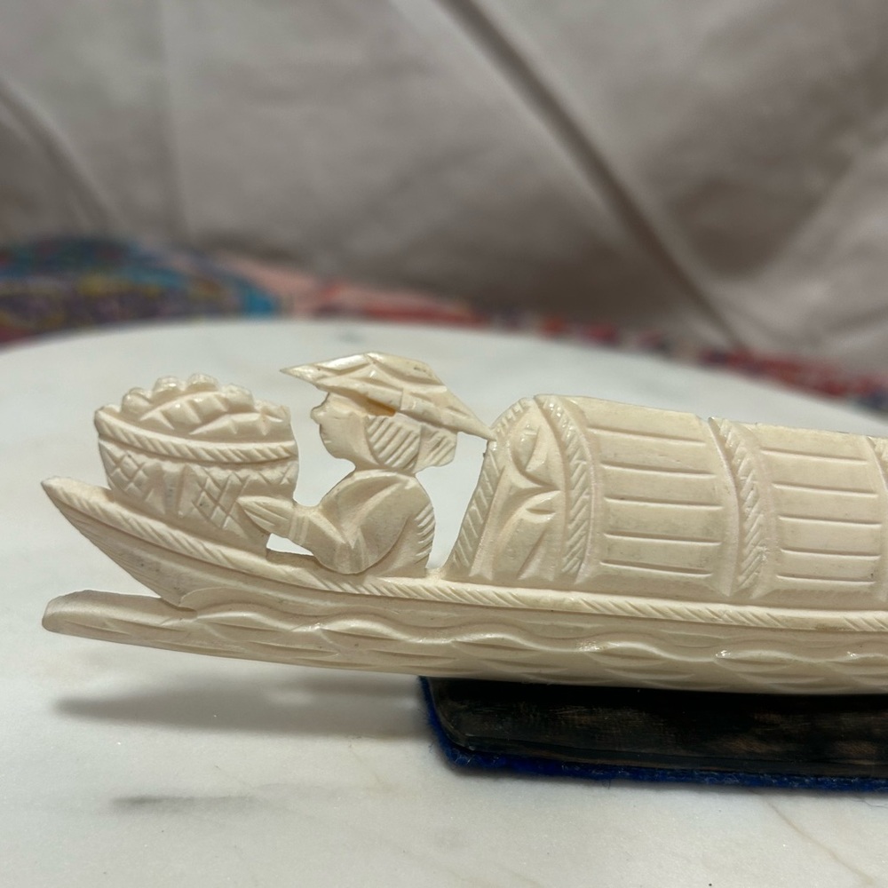 Scrimshaw Bone carving,  Asian boat scene, vintage - Picture 5 of 7